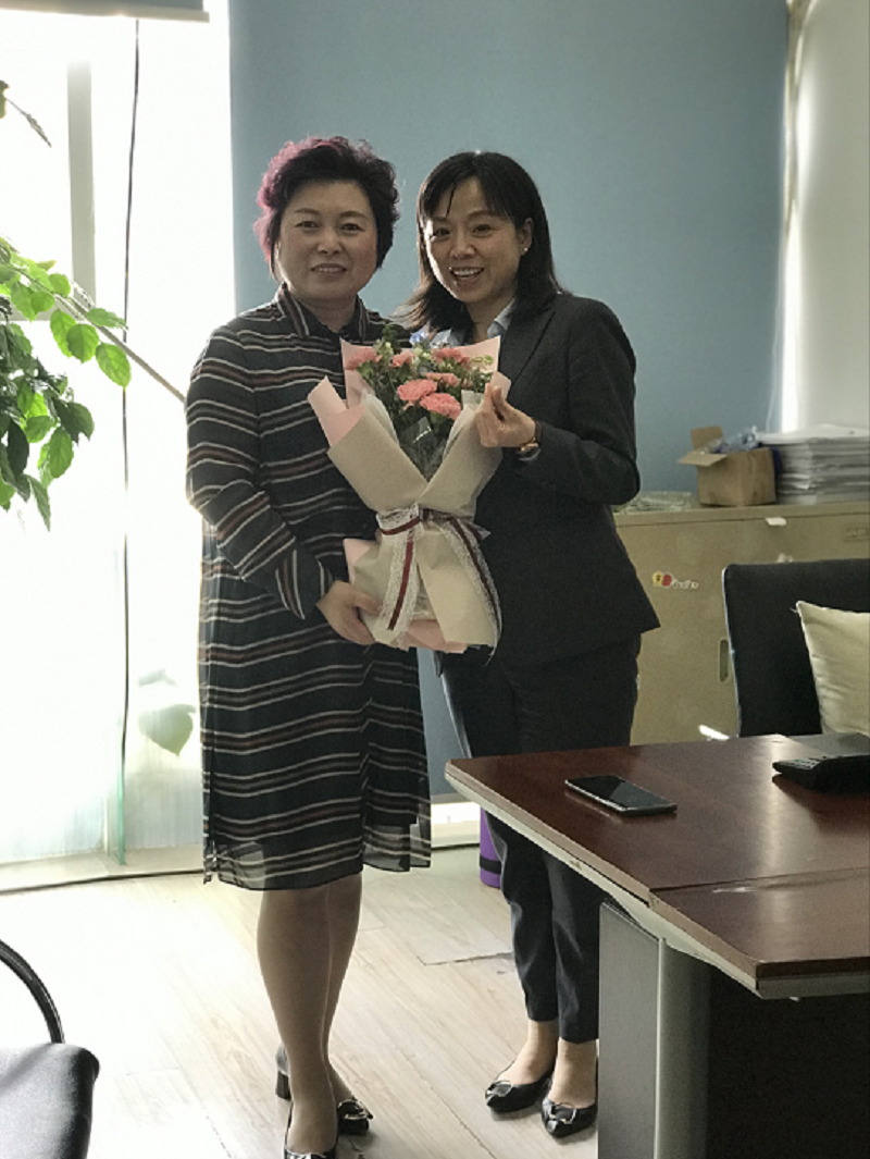 环宇汽车母亲节关怀