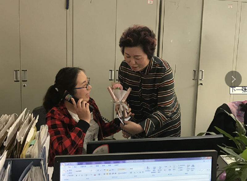 环宇汽车母亲节关怀