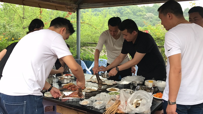 管理干部第一次团建活动简讯