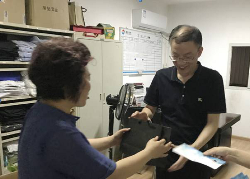 环宇汽车父亲节关怀