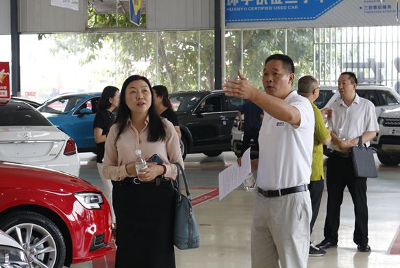 市商务委消费处余晓玲处长一行莅临环宇考察诚信建设工作