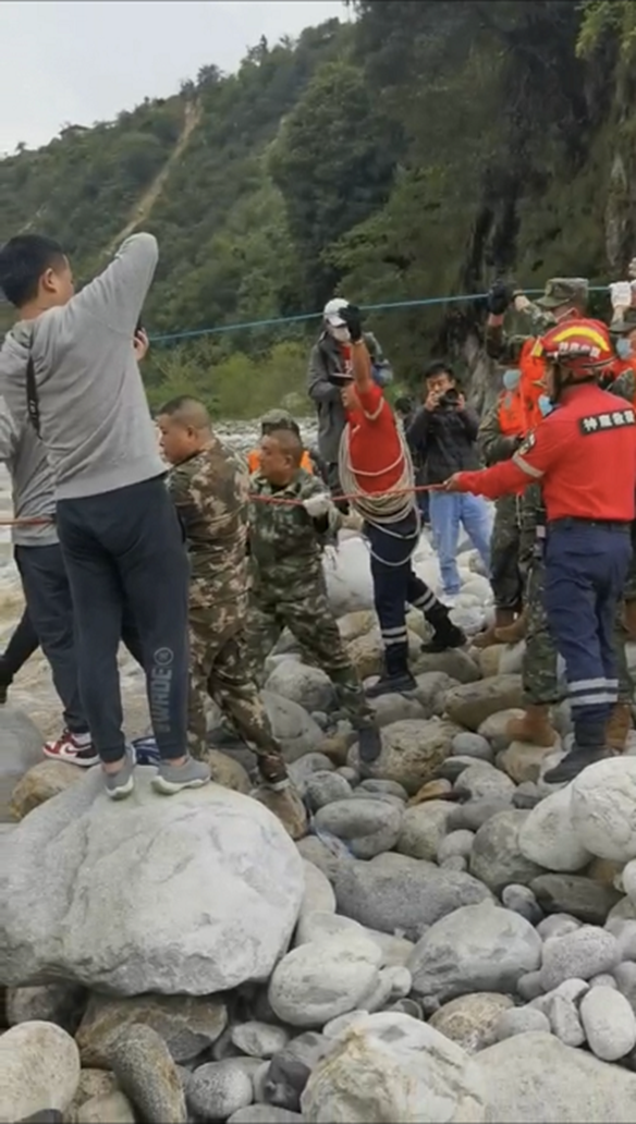 愿祖国山河安好，人民无恙—环宇汽车退伍军人地震救灾回忆！