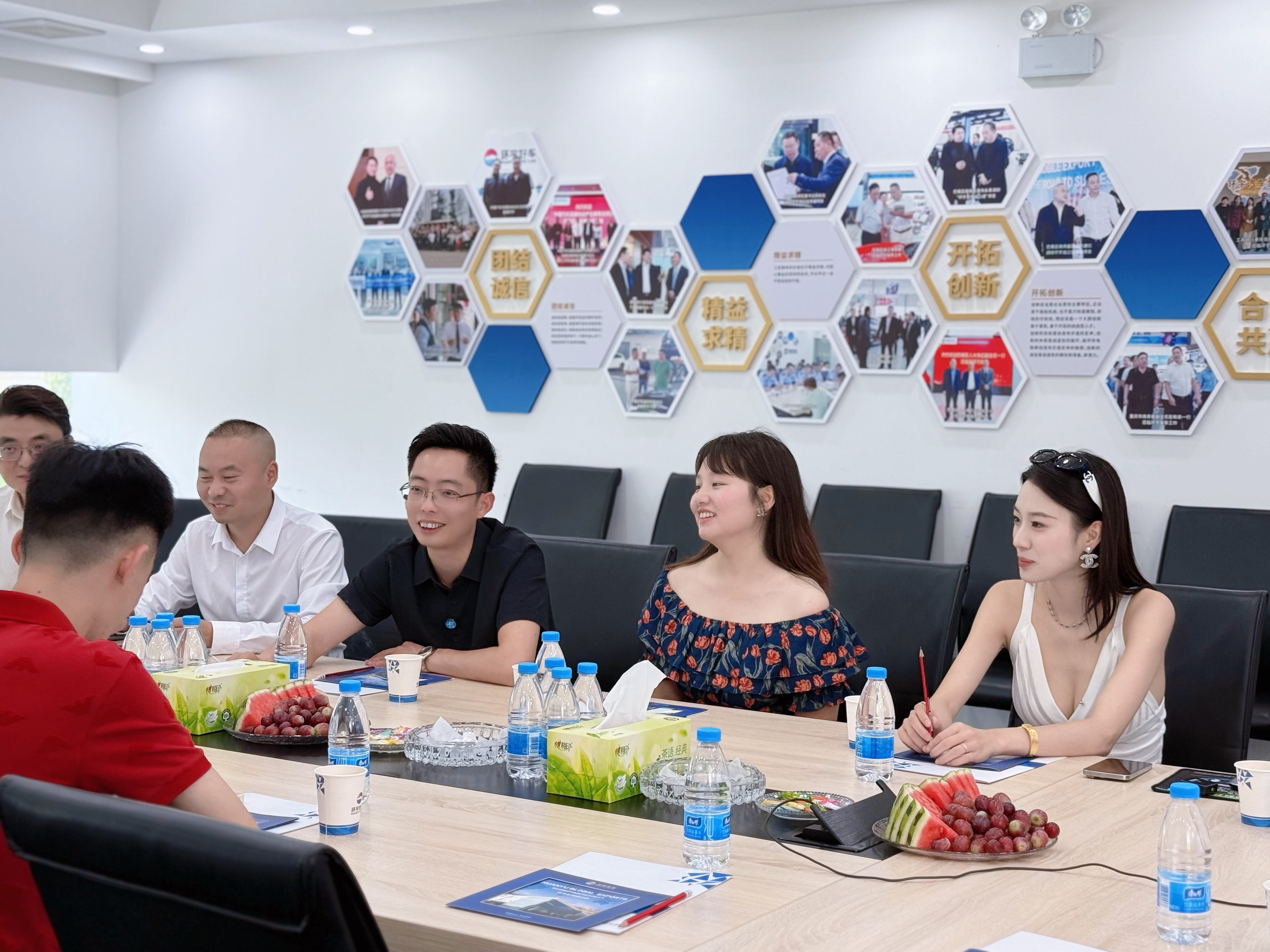 柬埔寨金边国际汽车大市场重庆股东大会聚焦项目推进