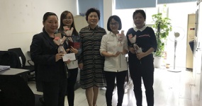 环宇汽车母亲节关怀