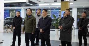 重庆市工商联副主席李雪松调研巴南二手车出口基地