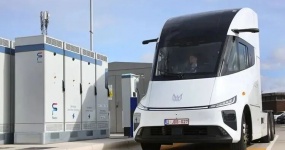 中国电动重卡出海再提速！