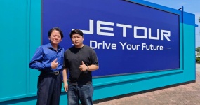 重庆环宇汽车携手马来西亚EV Motors，共拓马来西亚市场